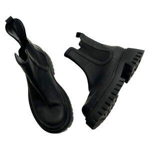 Poesie Veneziane Lug Sole Chelsea Boots in Black
